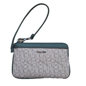NWOT Calvin Klein Green and Cream Logo Wristlet